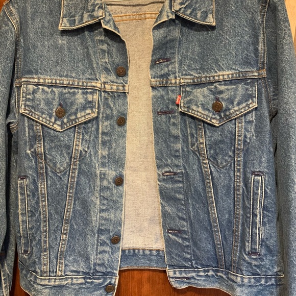 Vintage Levi’s Denim Jacket - Picture 2 of 5